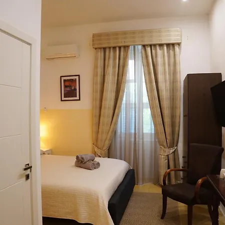 The Maltese Sun 4*