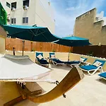 The Maltese Sun Gasthof