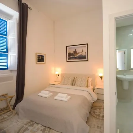 The Maltese Sun Guest house