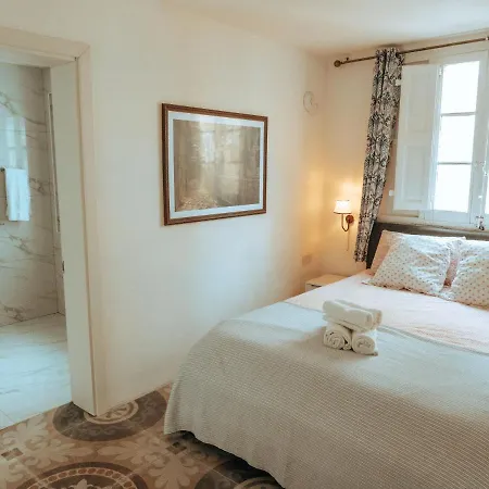 The Maltese Sun
