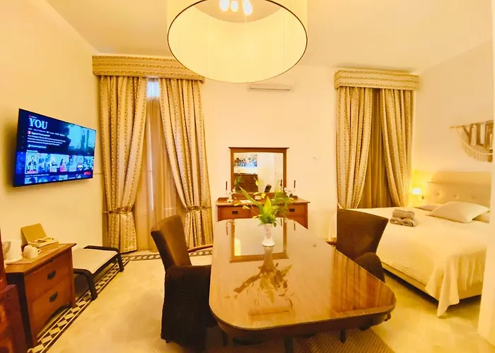 The Maltese Sun Konukevi Sliema