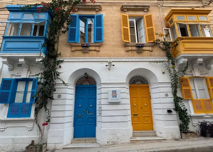 The Maltese Sun 3* Слима